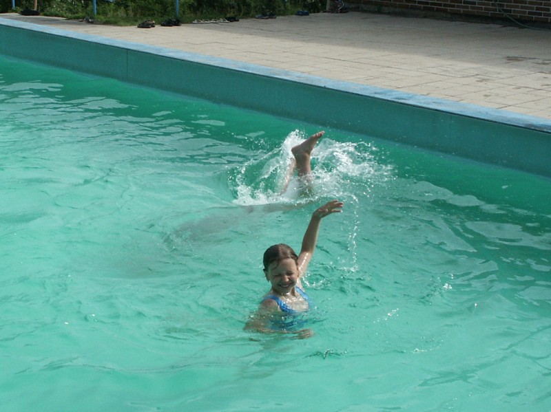 mb050726044.jpg